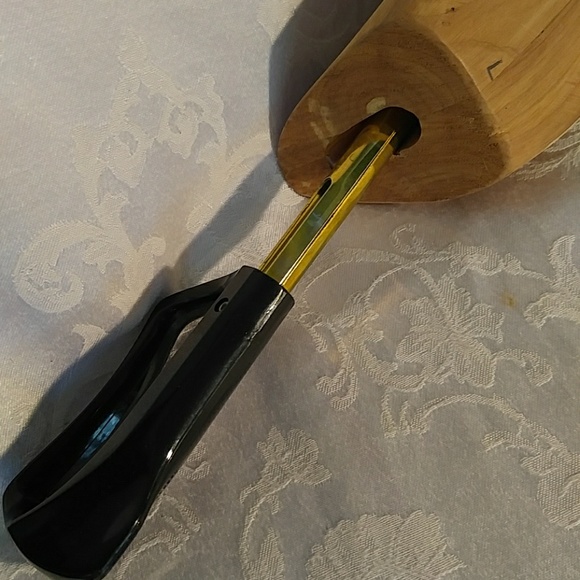 Shoe Stretcher- large - Picture 4 of 5